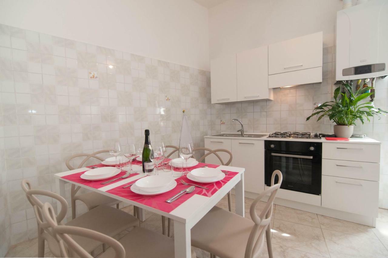 Riva Excelsior Apartment Venesia Bagian luar foto